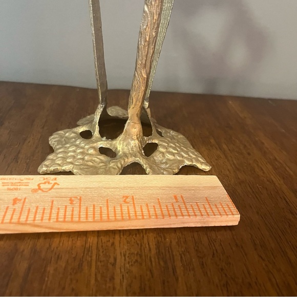 Vintage brass grapevine stand for bowl, vase or wine bottle - Picture 10 of 11